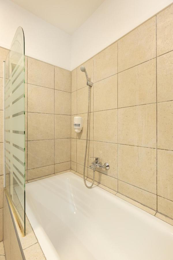 Budapest Holidays Apartments Family ภายนอก รูปภาพ